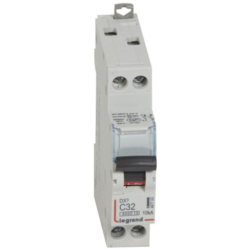 Disjoncteur DX³6000 10kA arrivée haut/départ bas vis U+N 32A courbe C - 1 mod-407703-3245064077033-LEGRAND