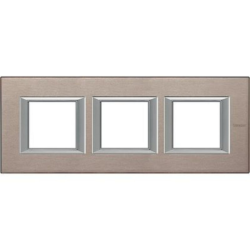 Plaque rectangulaire Axolute Aluminium brossé 2+2+2 modules horizontal - Titane-HA4802M3HNX-8012199959153-BTICINO